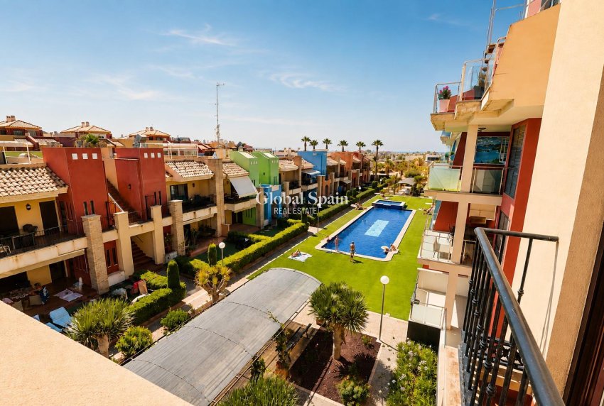 Venta - APARTAMENTO -
ORIHUELA COSTA - Costa Blanca