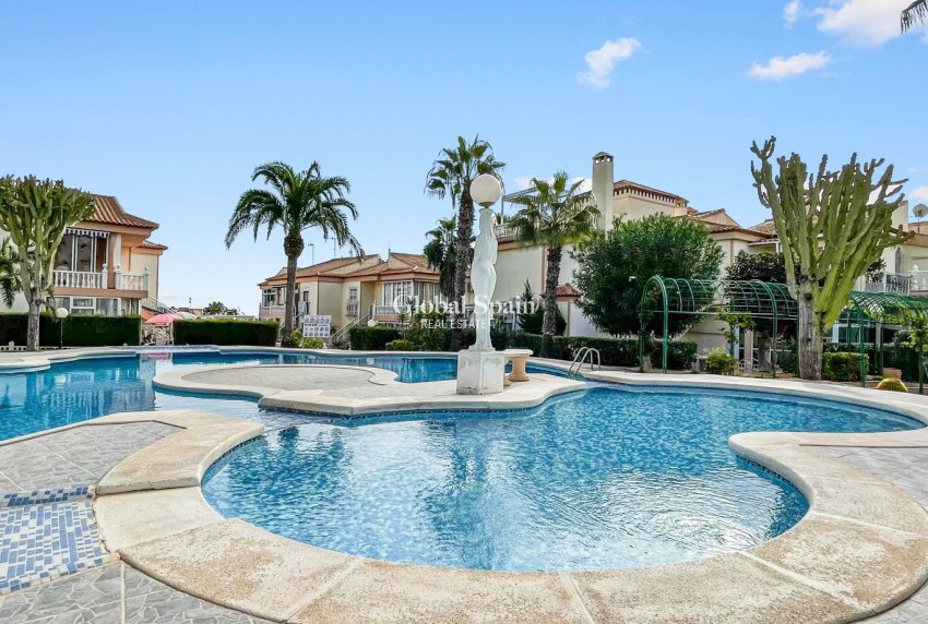 Venta - APARTAMENTO -
ORIHUELA COSTA - Costa Blanca
