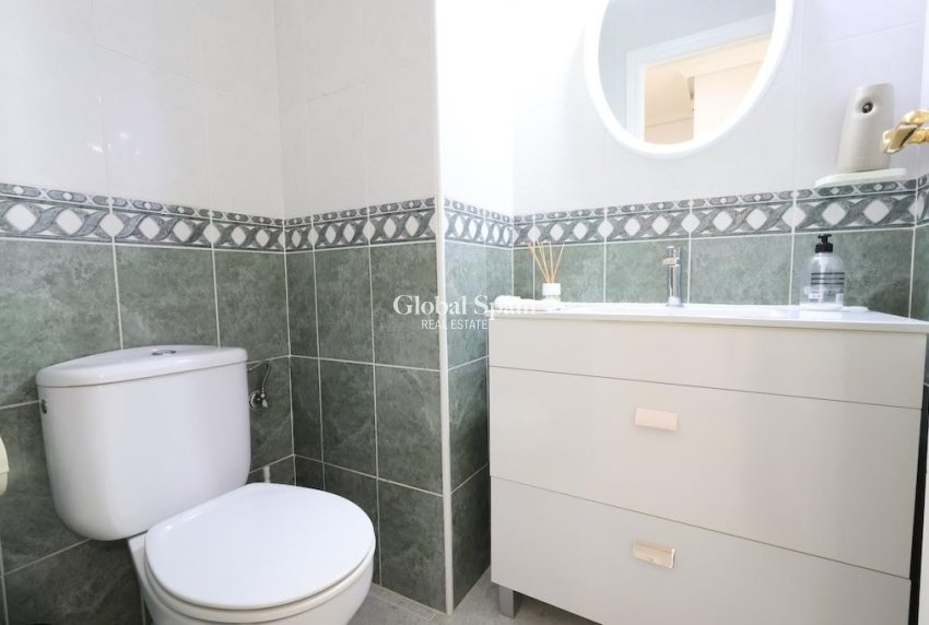 Venta - APARTAMENTO -
ORIHUELA COSTA - Costa Blanca