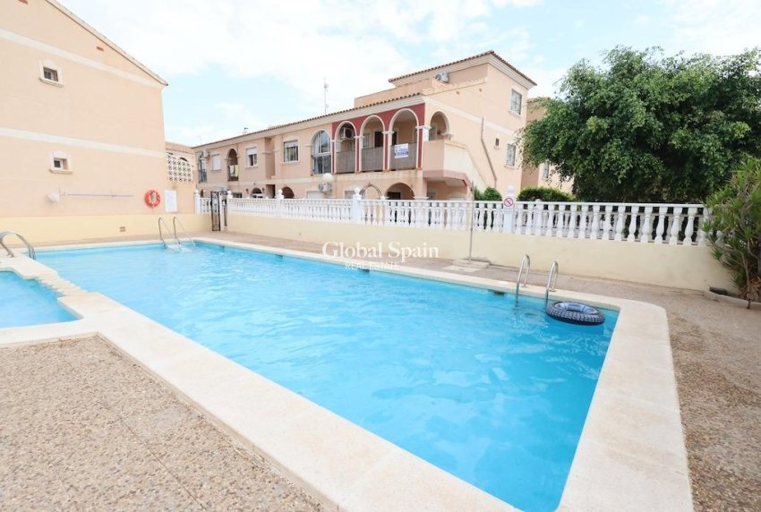 Venta - APARTAMENTO -
ORIHUELA COSTA - Costa Blanca