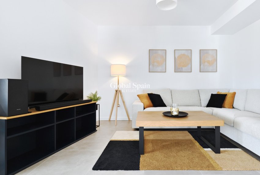 Venta - APARTAMENTO -
ORIHUELA COSTA - DEHESA DE CAMPOAMOR