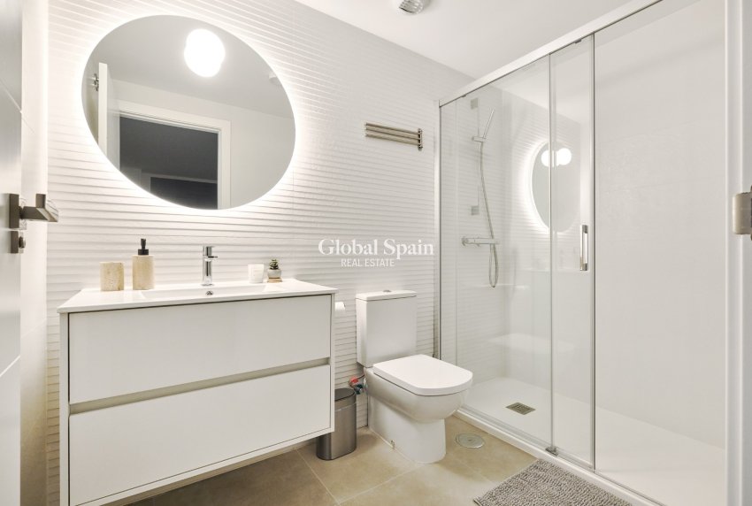 Venta - APARTAMENTO -
ORIHUELA COSTA - DEHESA DE CAMPOAMOR