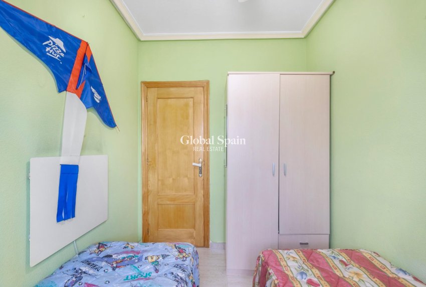 Venta - APARTAMENTO -
ORIHUELA COSTA - La Florida