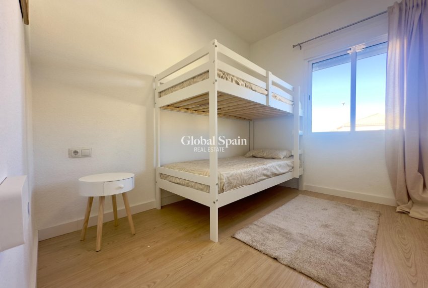Venta - Apartamento -
ORIHUELA COSTA - La Regia