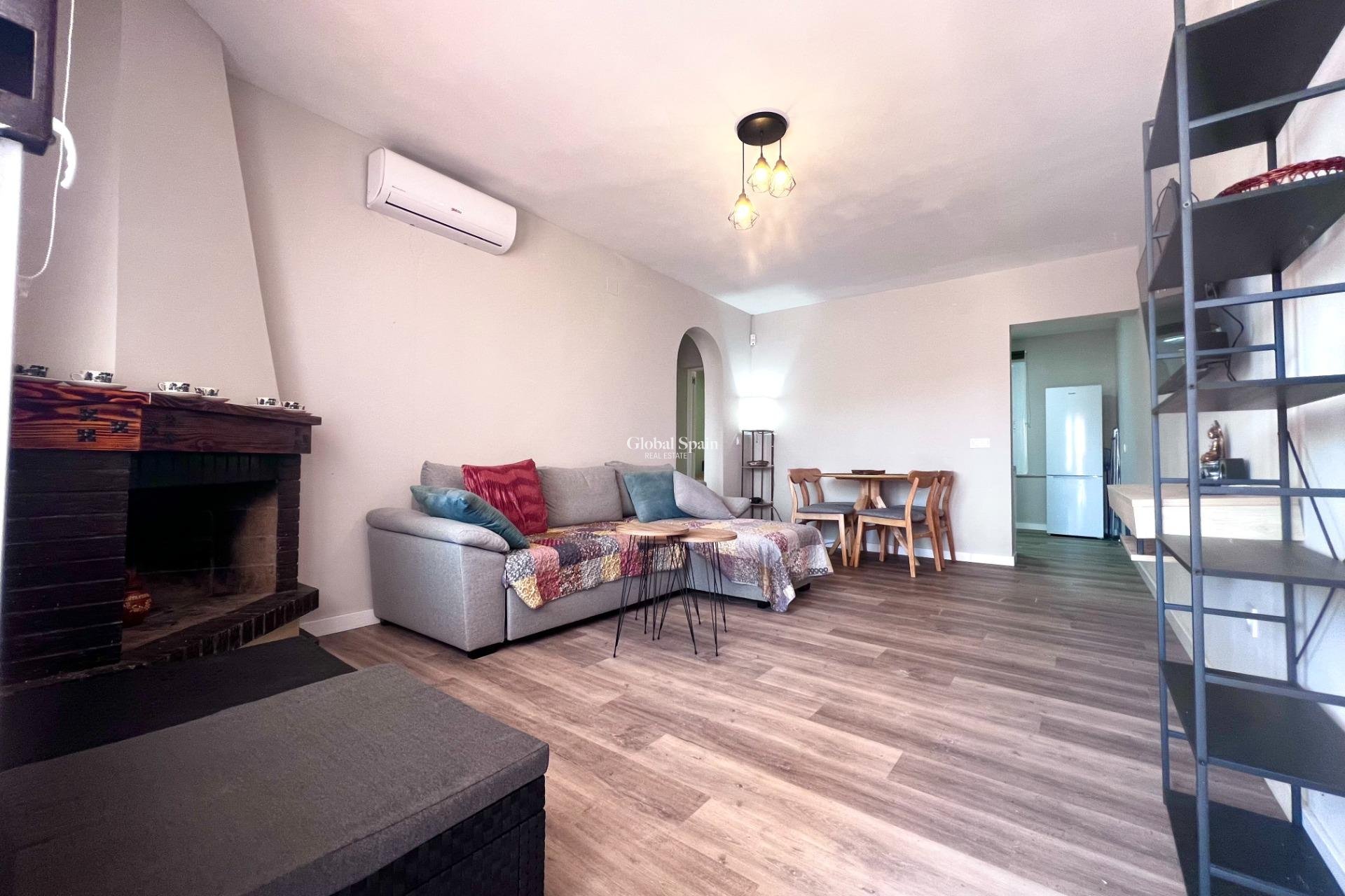 Venta - APARTAMENTO -
ORIHUELA COSTA - La Regia
