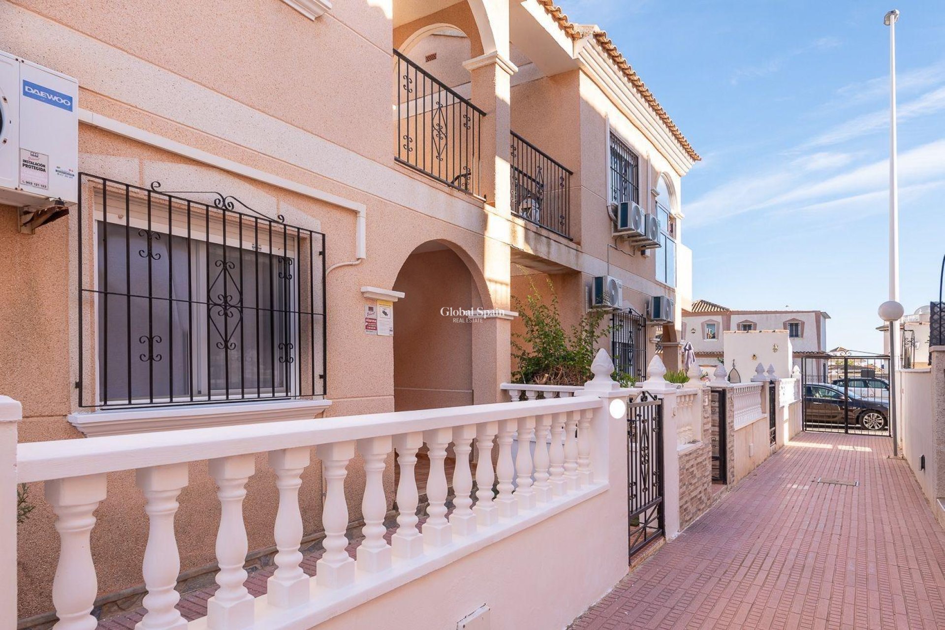 Venta - APARTAMENTO -
ORIHUELA COSTA - La Regia