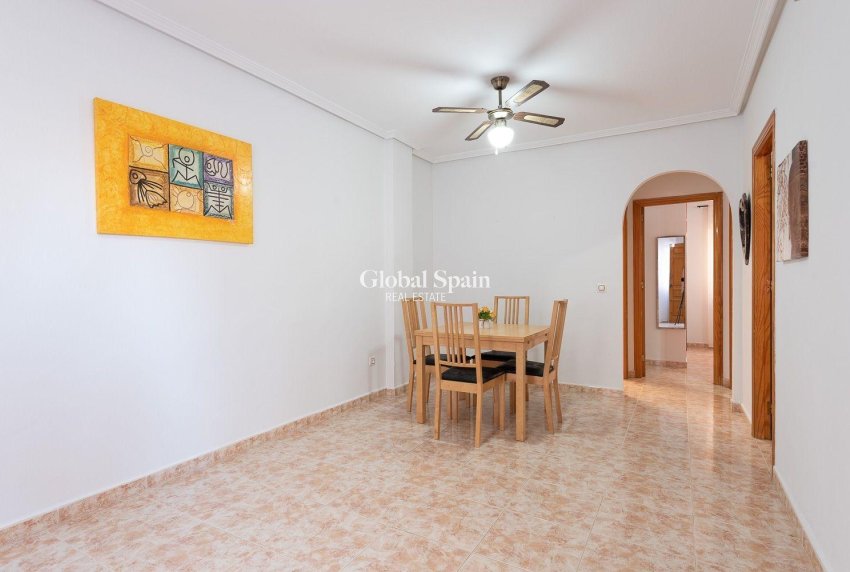 Venta - APARTAMENTO -
ORIHUELA COSTA - La Regia
