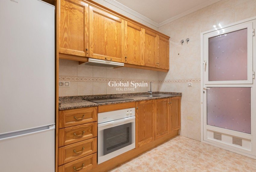 Venta - APARTAMENTO -
ORIHUELA COSTA - La Regia