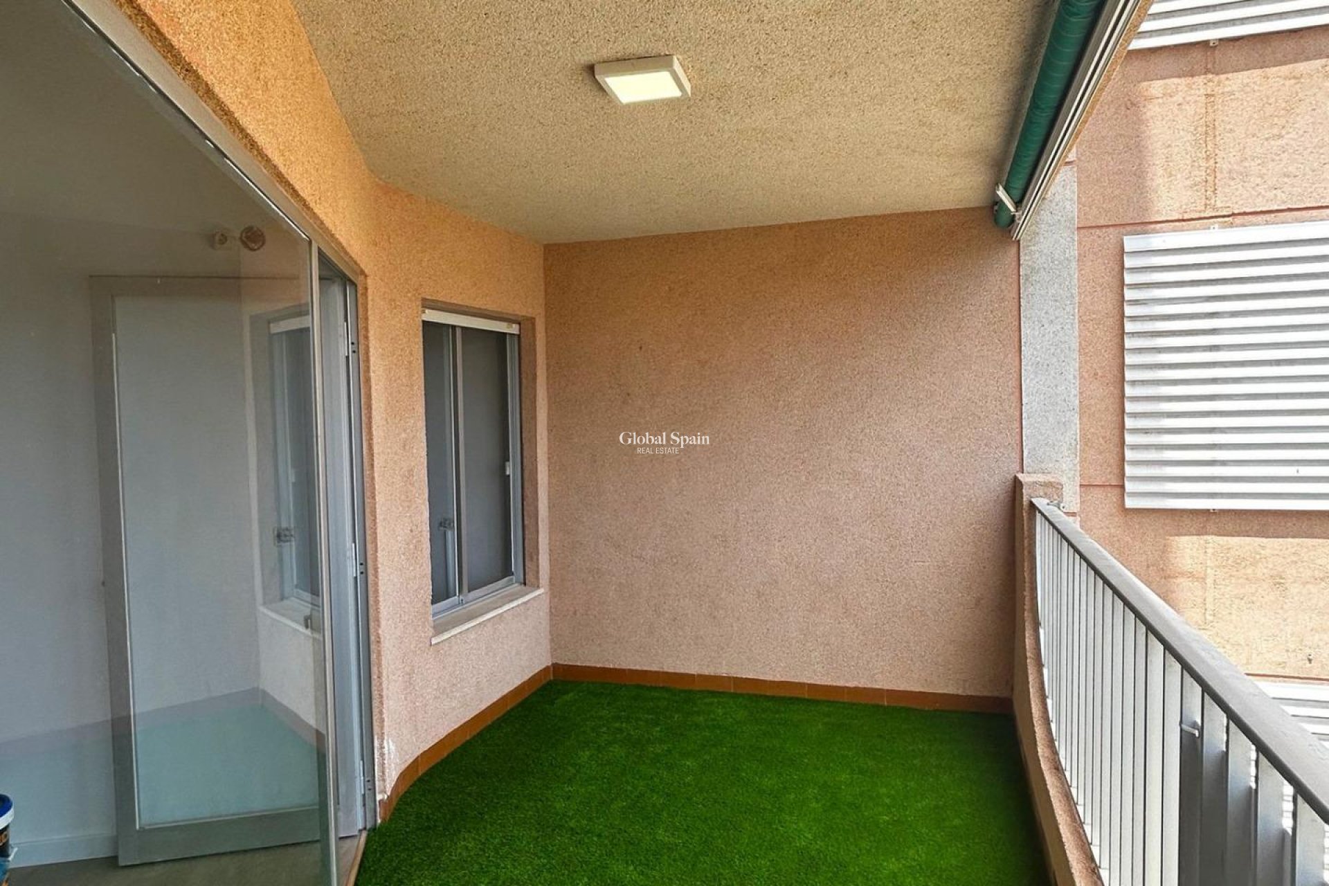 Venta - APARTAMENTO -
ORIHUELA COSTA - La Regia