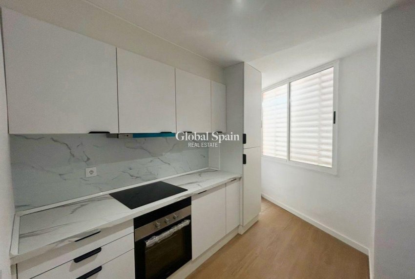 Venta - APARTAMENTO -
ORIHUELA COSTA - La Regia