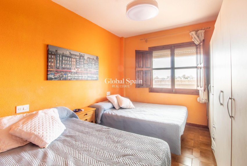 Venta - APARTAMENTO -
ORIHUELA COSTA - La Regia
