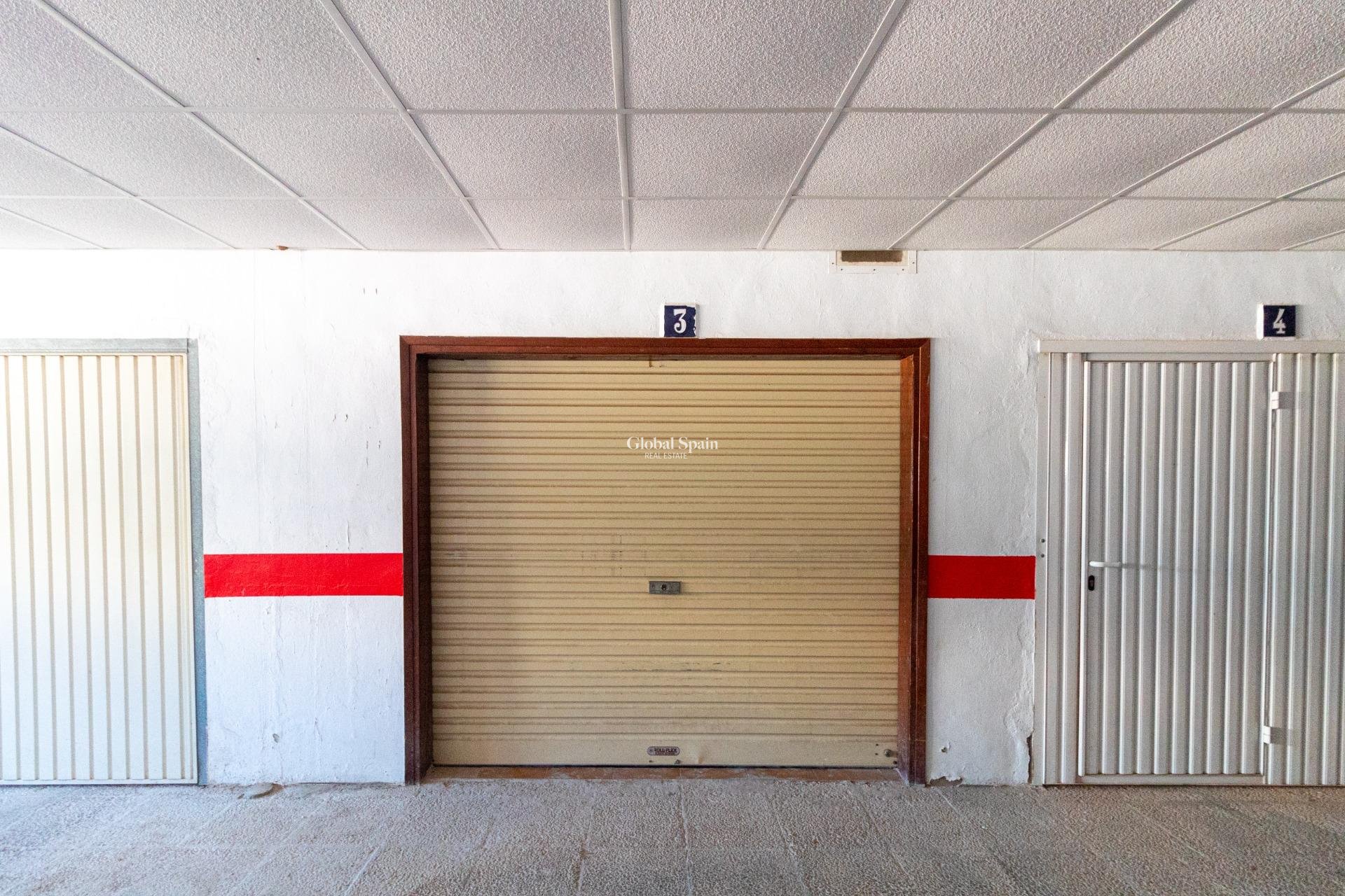 Venta - APARTAMENTO -
ORIHUELA COSTA - La Regia