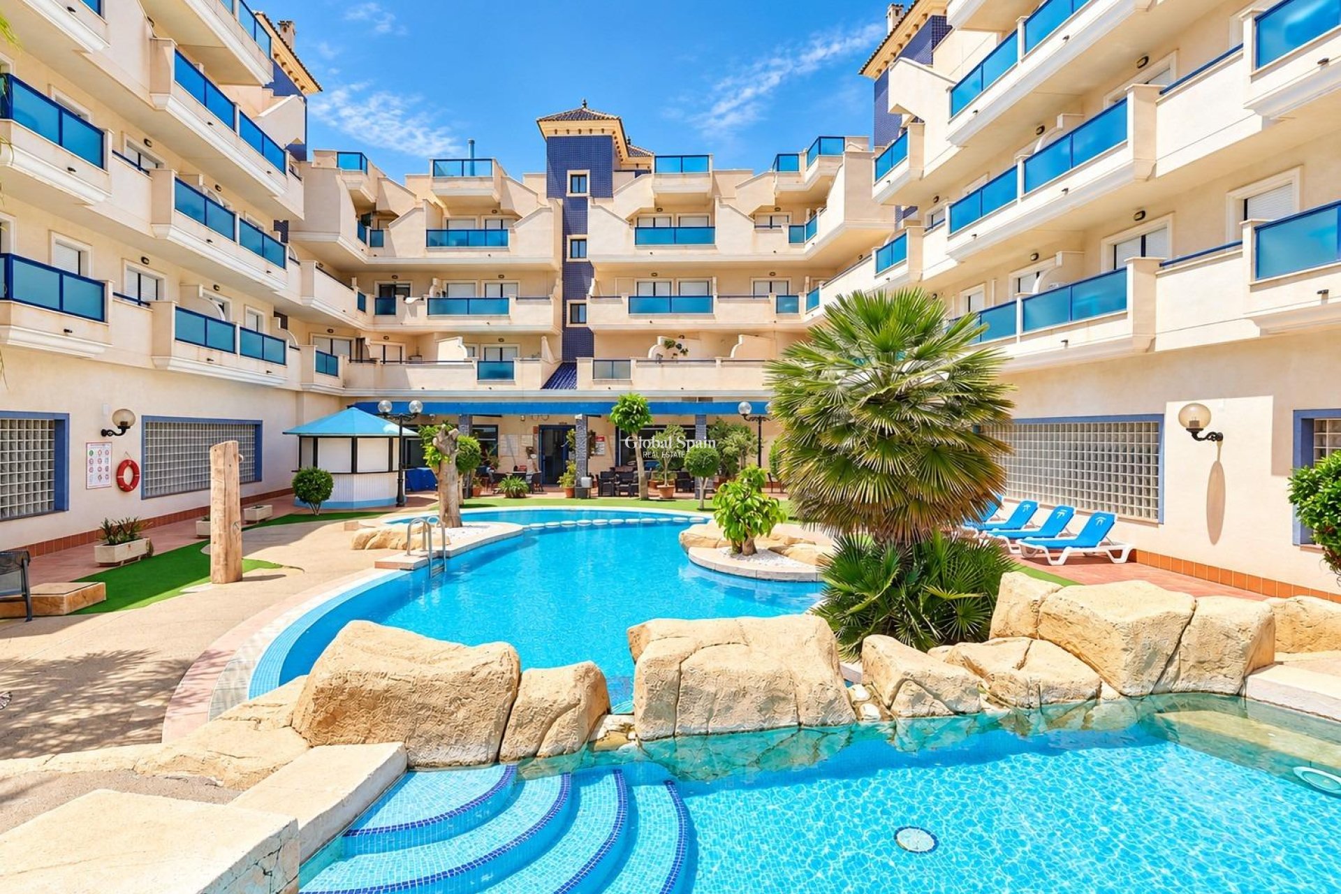 Venta - APARTAMENTO -
ORIHUELA COSTA - La Regia