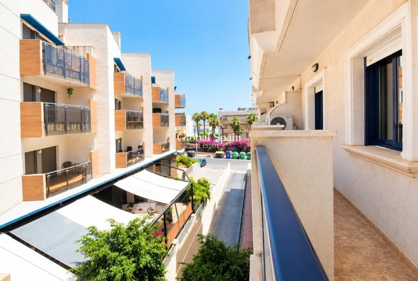 Venta - APARTAMENTO -
ORIHUELA COSTA - La Regia