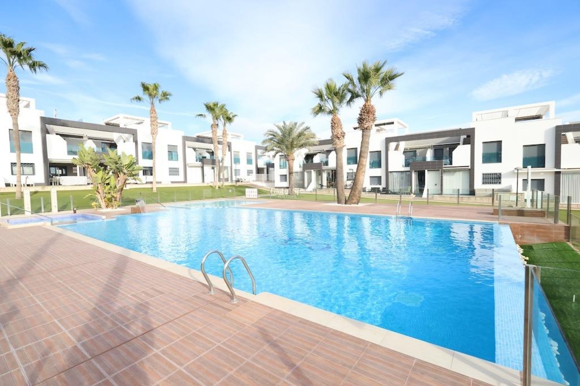 Venta - APARTAMENTO -
ORIHUELA COSTA - La Zenia