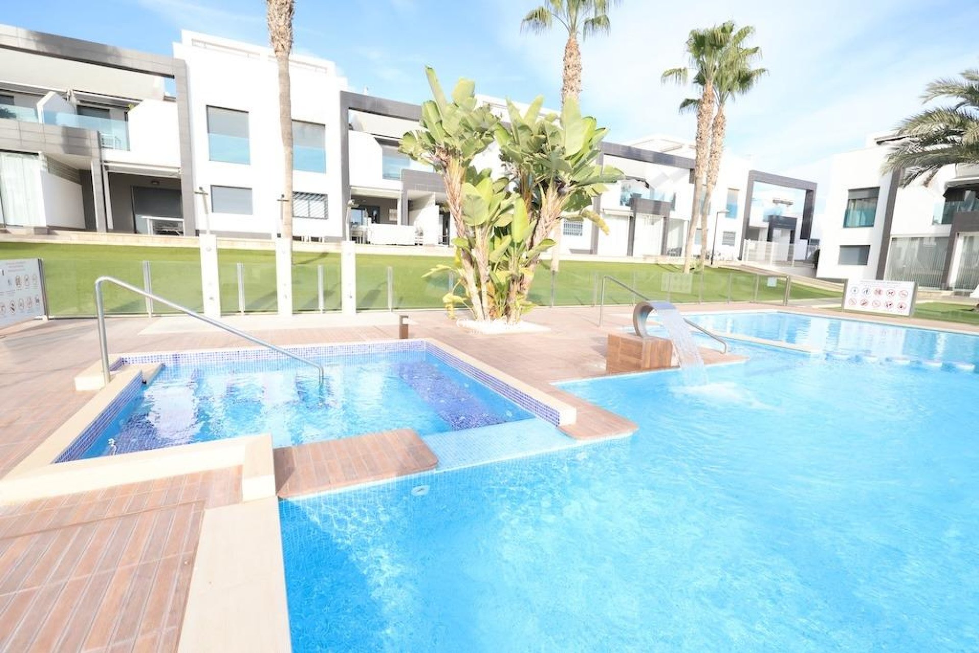 Venta - APARTAMENTO -
ORIHUELA COSTA - La Zenia