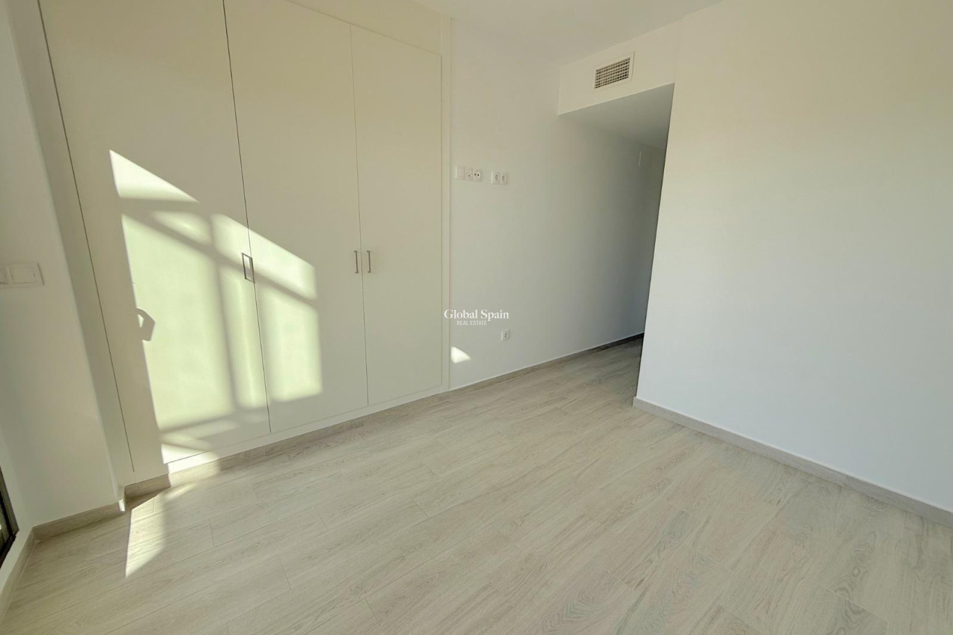 Venta - APARTAMENTO -
ORIHUELA COSTA - La Zenia