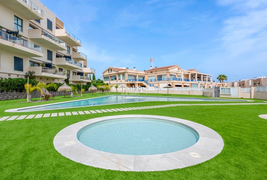 Venta - APARTAMENTO -
ORIHUELA COSTA - La Zenia