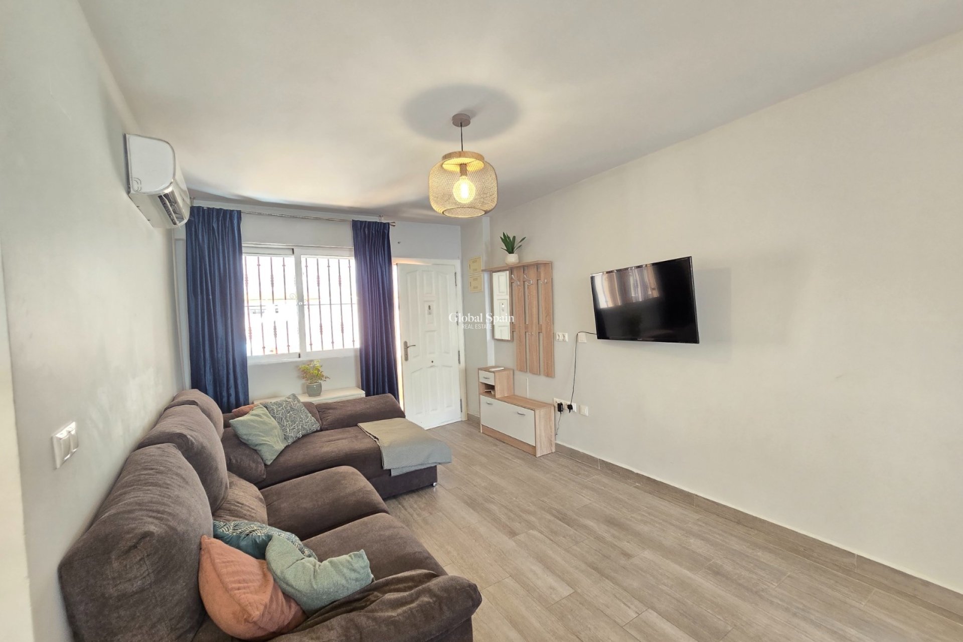 Venta - Apartamento -
ORIHUELA COSTA - La Zenia