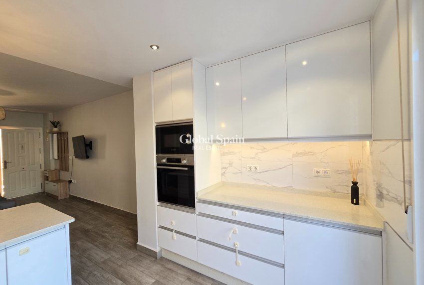 Venta - Apartamento -
ORIHUELA COSTA - La Zenia