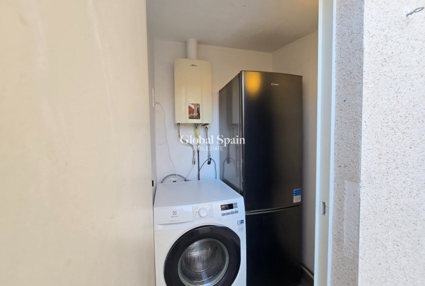 Venta - Apartamento -
ORIHUELA COSTA - La Zenia