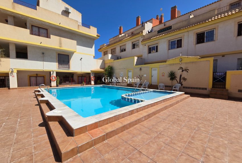 Venta - Apartamento -
ORIHUELA COSTA - La Zenia