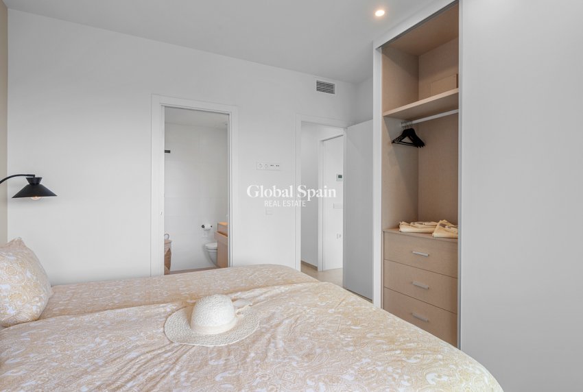 Venta - APARTAMENTO -
ORIHUELA COSTA - LAS COLINAS GOLF RESORT