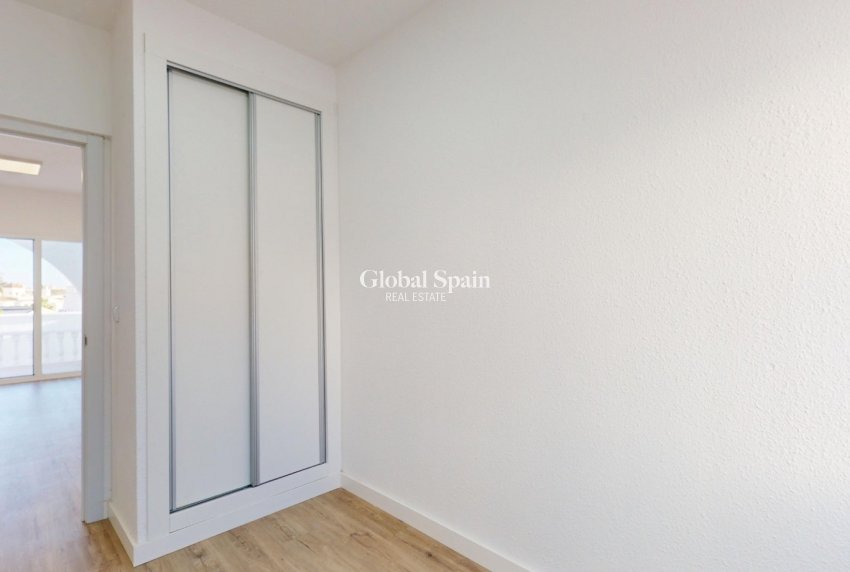 Venta - APARTAMENTO -
ORIHUELA COSTA - Las Filipinas