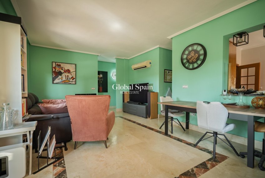 Venta - APARTAMENTO -
ORIHUELA COSTA - Las Ramblas