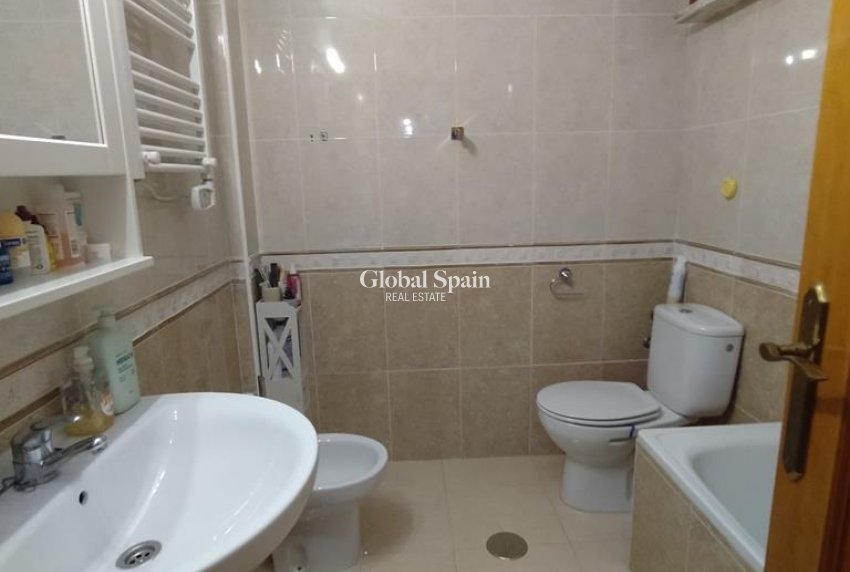 Venta - APARTAMENTO -
ORIHUELA COSTA - LOMAS CABO ROIG