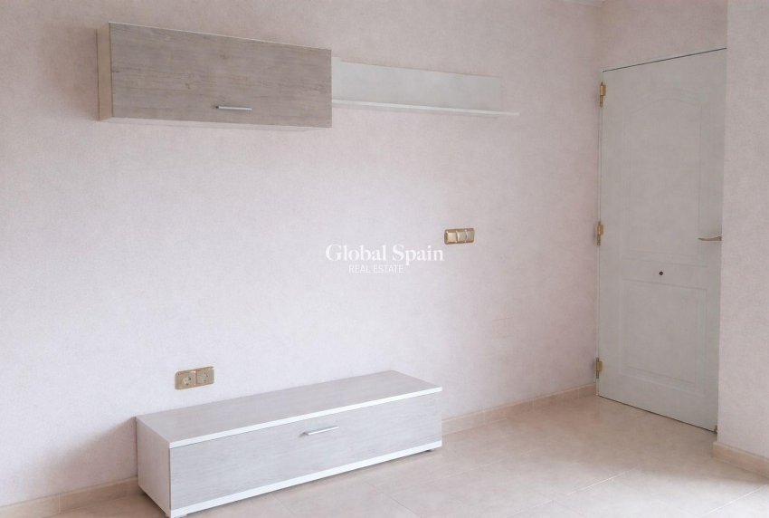 Venta - APARTAMENTO -
ORIHUELA COSTA - Lomas De Cabo Roig-los Dolses