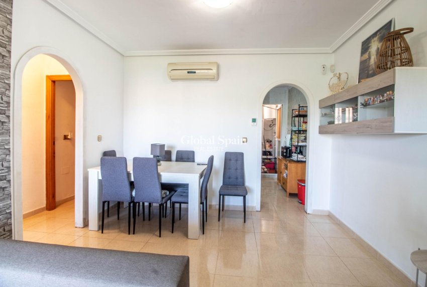 Venta - APARTAMENTO -
ORIHUELA COSTA - Lomas de Cabo Roig-Los Dolses