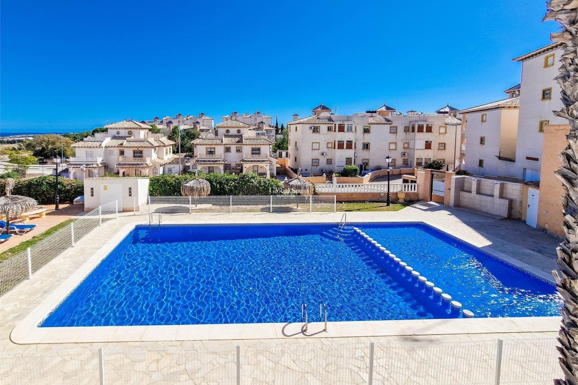 Venta - APARTAMENTO -
ORIHUELA COSTA - Lomas de Cabo Roig-Los Dolses