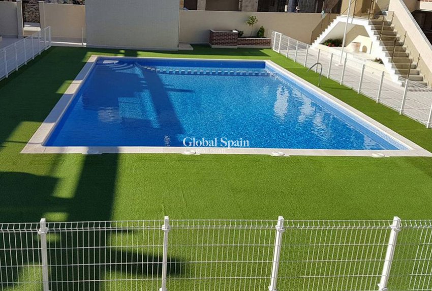 Venta - APARTAMENTO -
ORIHUELA COSTA - Lomas de Cabo Roig
