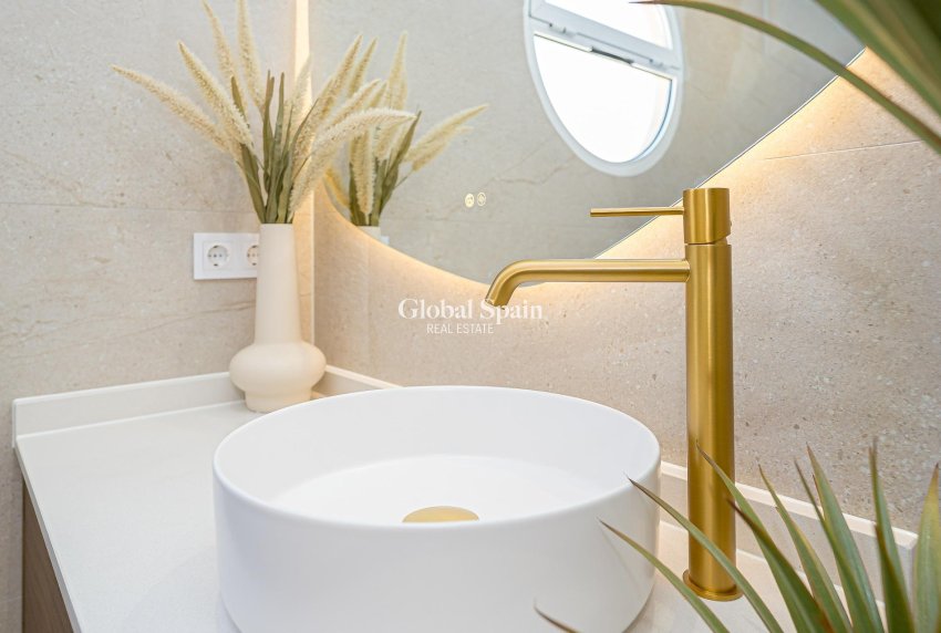 Venta - APARTAMENTO -
ORIHUELA COSTA - Lomas de Cabo Roig