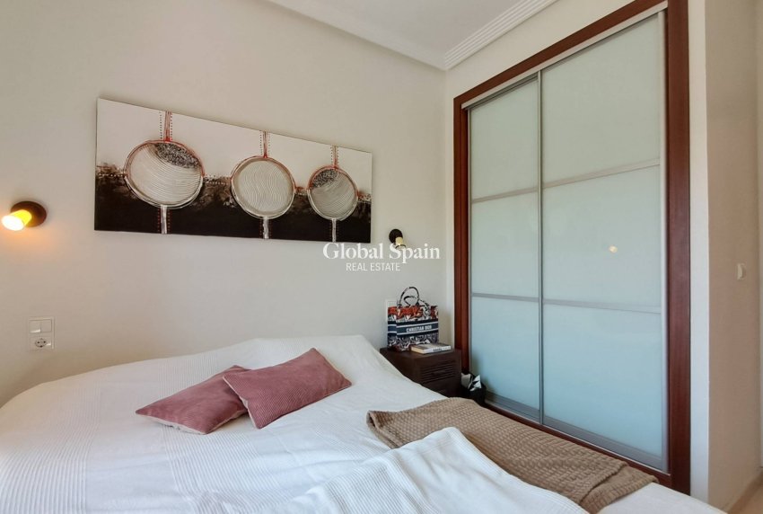 Venta - APARTAMENTO -
ORIHUELA COSTA - Lomas de Cabo Roig