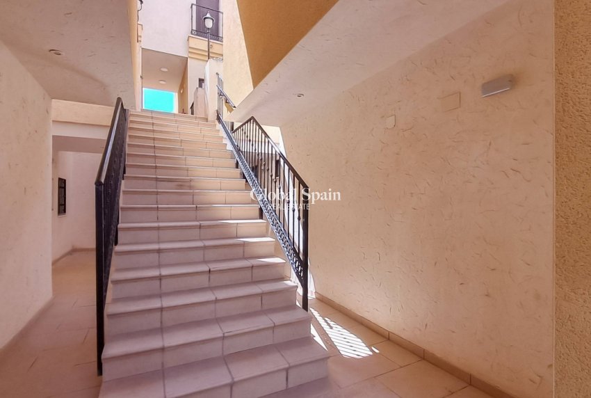Venta - APARTAMENTO -
ORIHUELA COSTA - Lomas de Cabo Roig