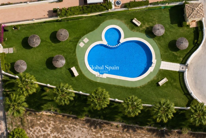 Venta - APARTAMENTO -
ORIHUELA COSTA - Lomas de Cabo Roig