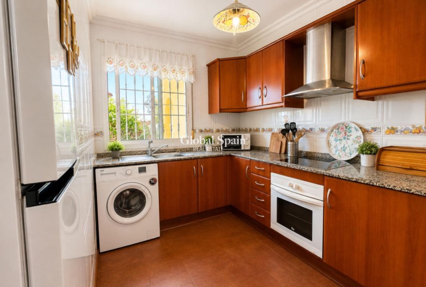 Venta - APARTAMENTO -
ORIHUELA COSTA - Lomas de Cabo Roig