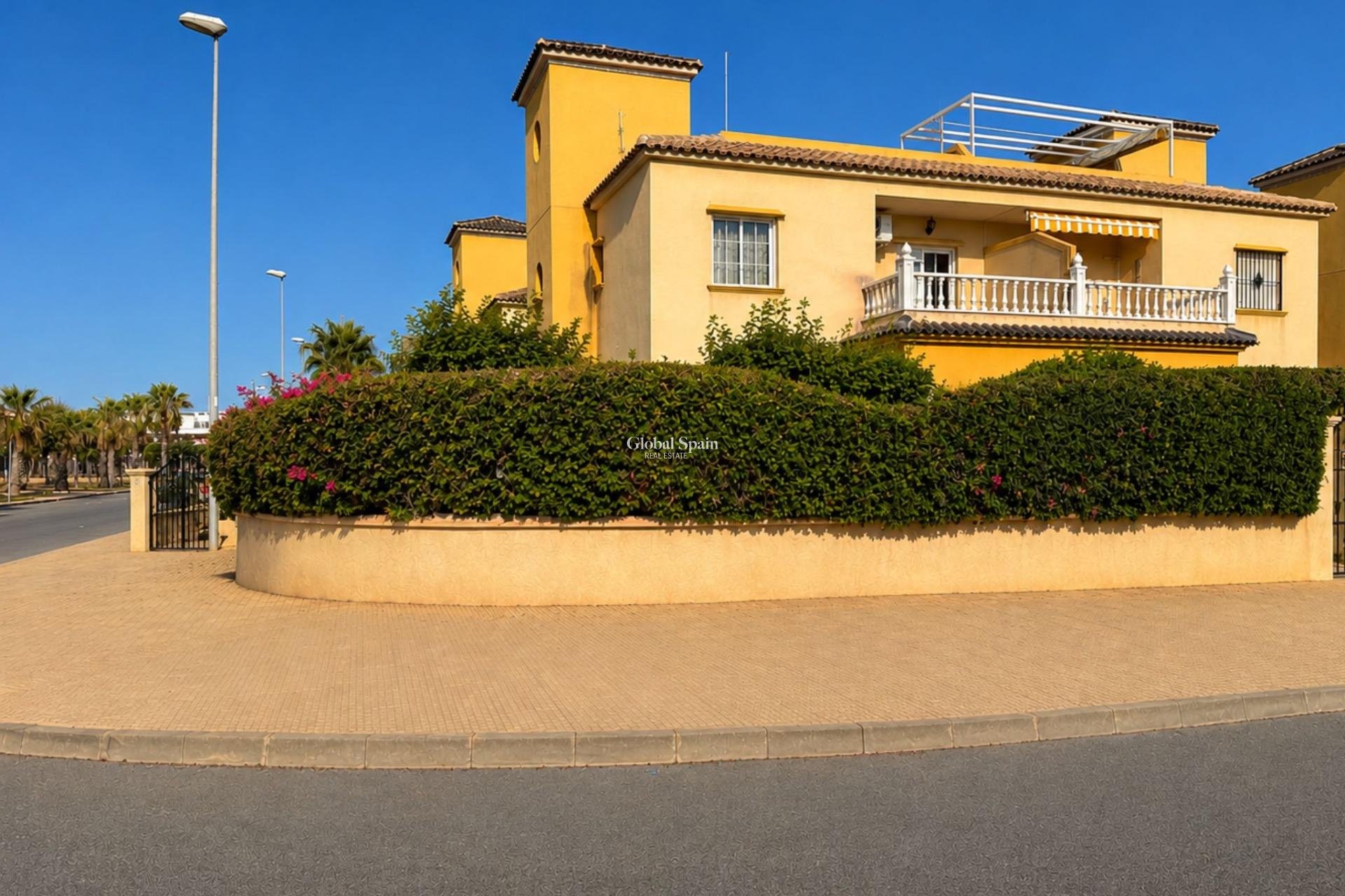 Venta - APARTAMENTO -
ORIHUELA COSTA - Lomas de Cabo Roig