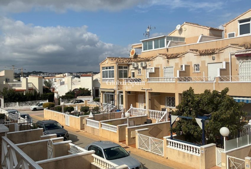 Venta - APARTAMENTO -
ORIHUELA COSTA - Los Almendros-la Florida