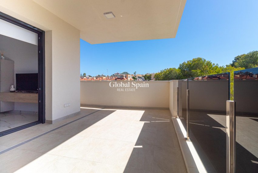 Venta - Apartamento -
ORIHUELA COSTA - Los Almendros-La Florida