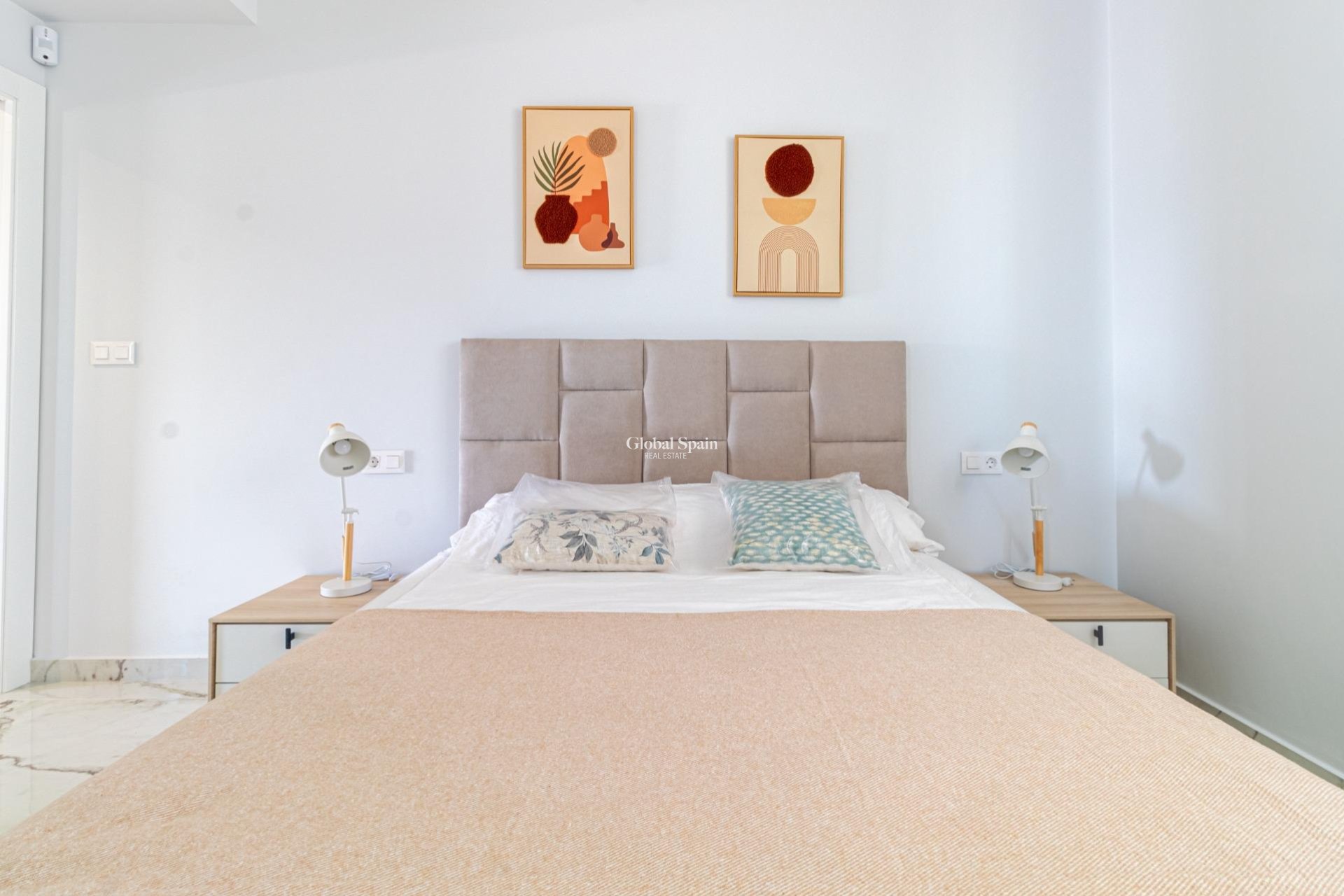 Venta - Apartamento -
ORIHUELA COSTA - Los Almendros-La Florida