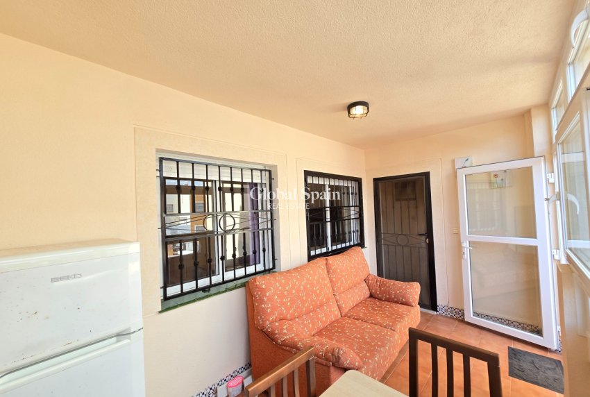 Venta - APARTAMENTO -
ORIHUELA COSTA - Los Altos *