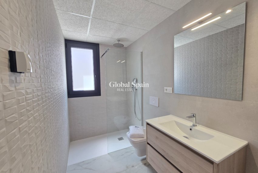 Venta - APARTAMENTO -
ORIHUELA COSTA - Los Altos *