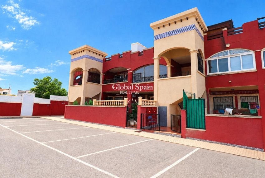 Venta - APARTAMENTO -
ORIHUELA COSTA - Los Altos