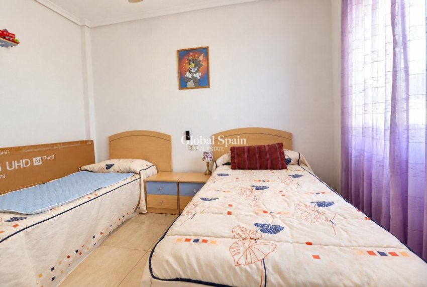 Venta - APARTAMENTO -
ORIHUELA COSTA - Los Altos