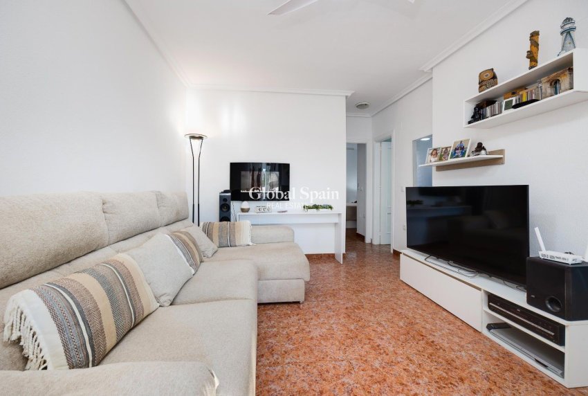 Venta - APARTAMENTO -
ORIHUELA COSTA - LOS BALCONES - LOS ALTOS