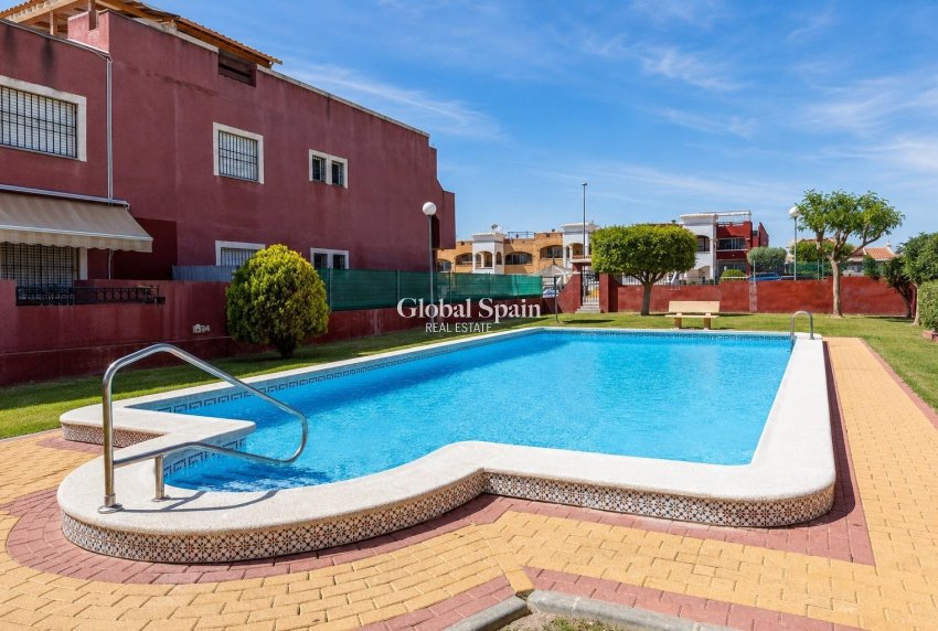 Venta - APARTAMENTO -
ORIHUELA COSTA - LOS BALCONES - LOS ALTOS