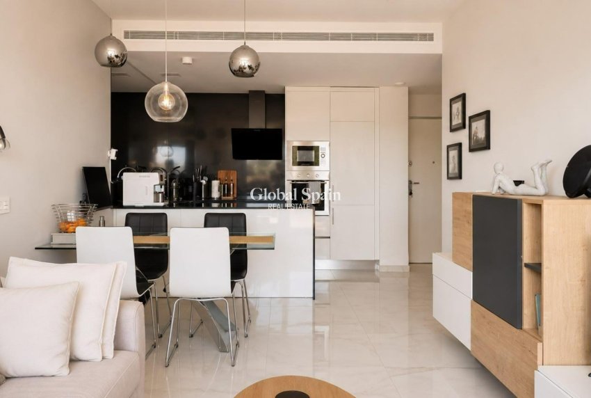 Venta - APARTAMENTO -
ORIHUELA COSTA - LOS BALCONES - LOS ALTOS